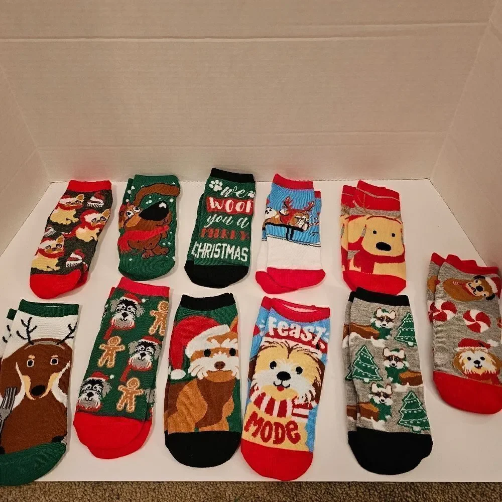 Cute no show socks Christmas doggie socks. Ladies size 9-11